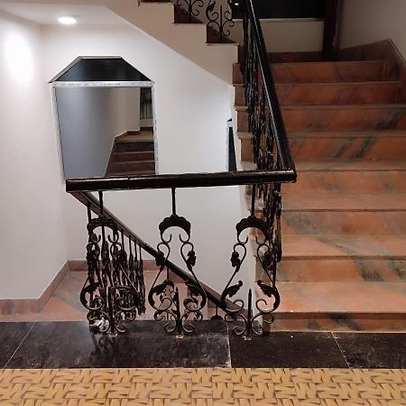 Staymaker Hotel Mohan Palace Baharampur المظهر الخارجي الصورة