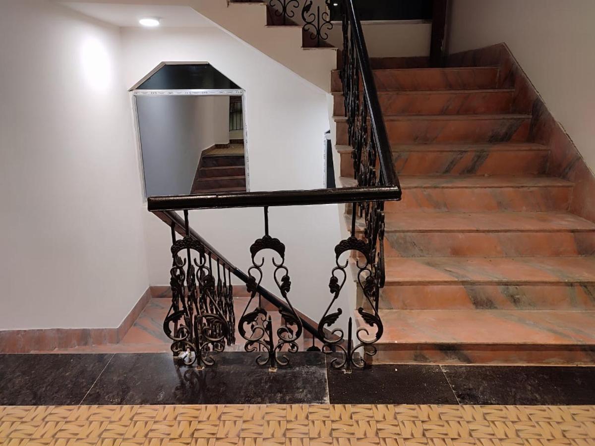 Staymaker Hotel Mohan Palace Baharampur المظهر الخارجي الصورة