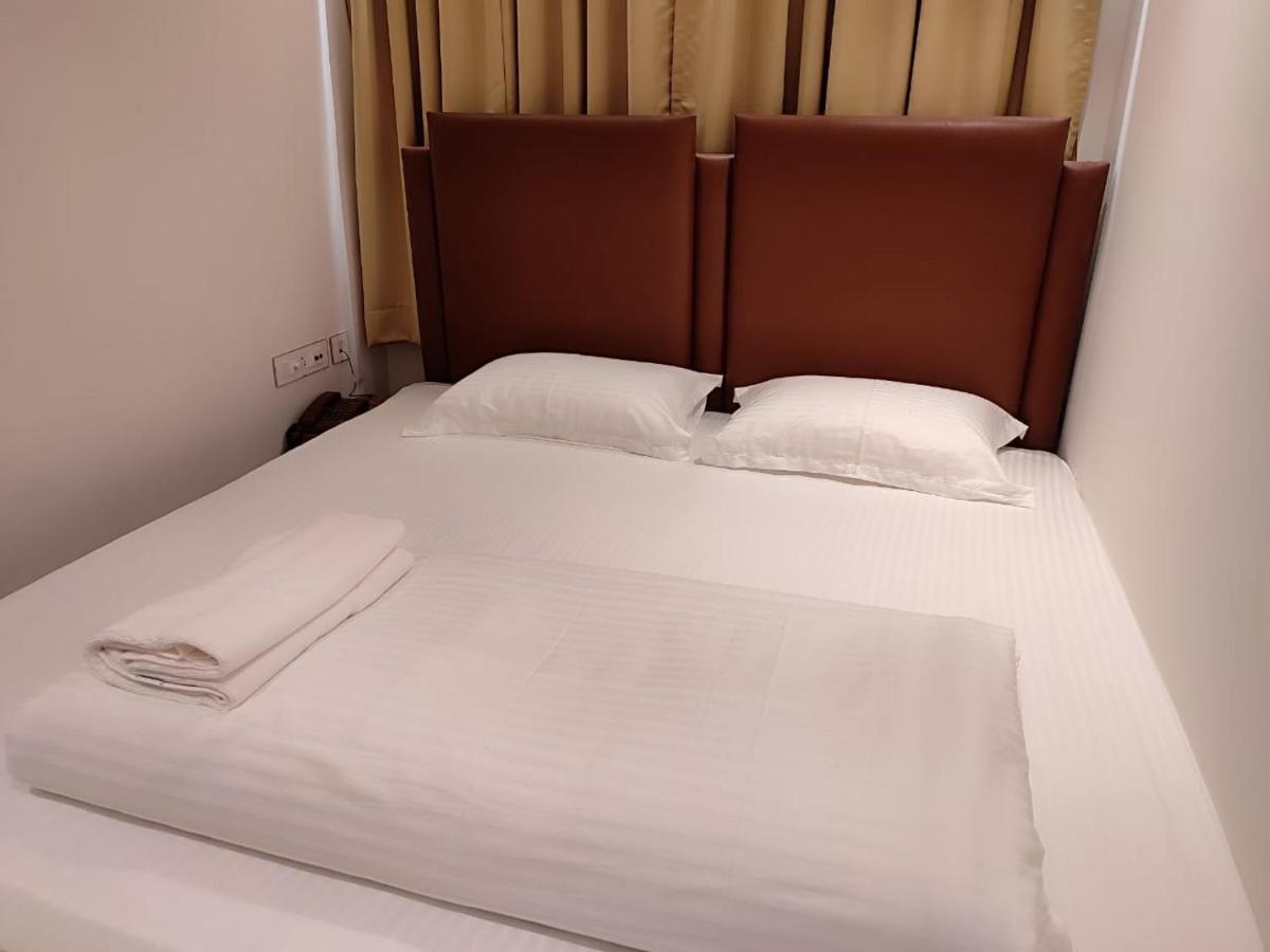 Staymaker Hotel Mohan Palace Baharampur المظهر الخارجي الصورة